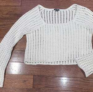 Wild‎ Fable Open Knit Cropped Bell Sleeve Sweater Size S – Y2K Boho Festival Top